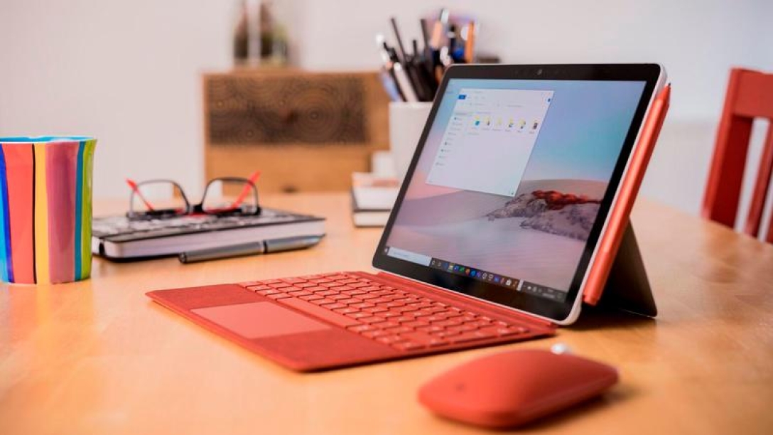 Планшет Surface Go 2 от Microsoft с дополнительной клавиатурой оценят и взрослые, и дети