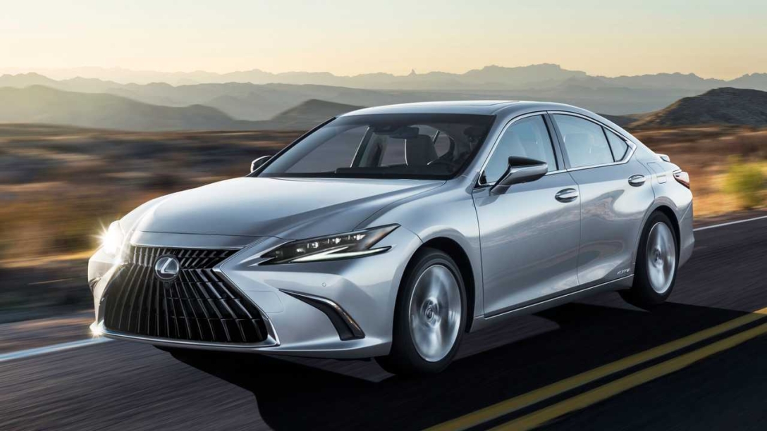 Lexus ES 300h, гібридні авто, гібриди 2024 року, найкращі гібриди 2024 року, найкращі гібриди