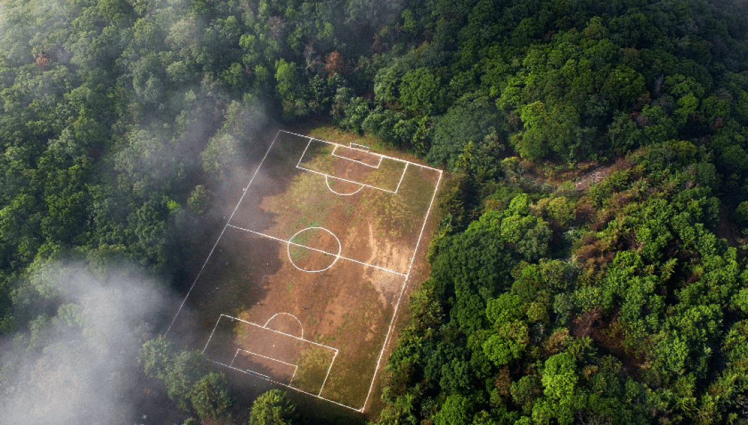 футболно игрище, футбол, вулкан, неактивен вулкан, планини, гора, джунгла, природа, кратер футболно игрище, кратер