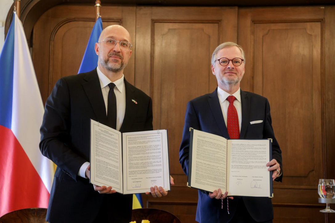 Денис Шмигаль, Петр Фіала, Шмигаль та Фіала, Денис Шмигаль та Петр Фіала