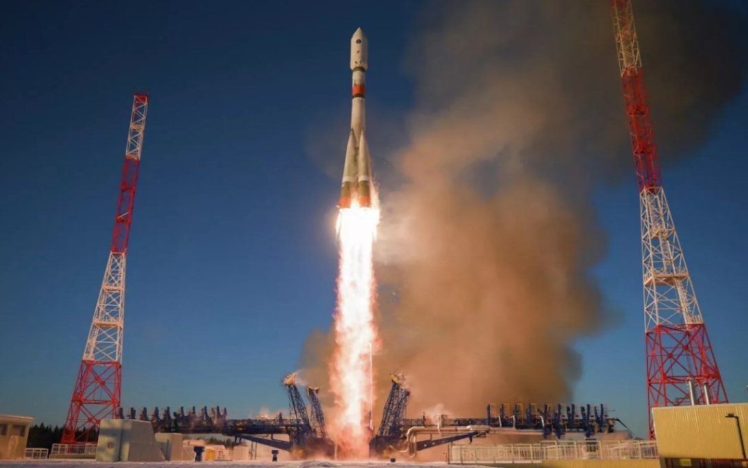Космос 2555, російський супутник, супутник РФ, Космос 2555 згорів, запуск ракети супутника