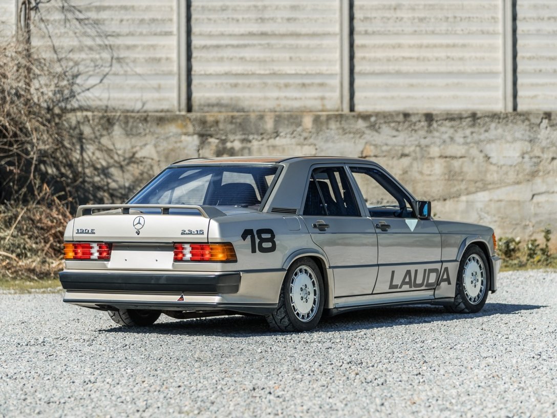 Редчайший Mercedes 190 80-х выставили на аукцион за $500 000 (фото)