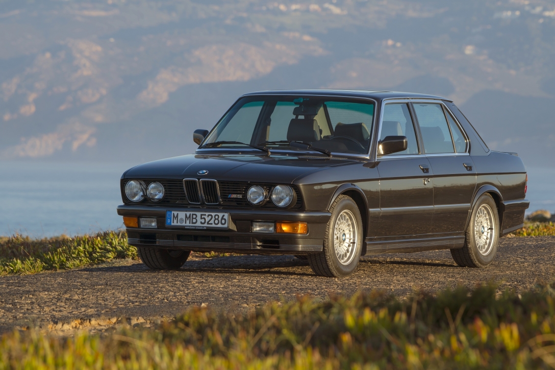 BMW M5 E28, Старовинні авто, ретро авто, колекційні авто, ціни на ретроавто