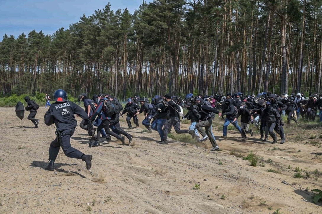 протест, тесла, завод, германія, завод германія, Giga Berlin