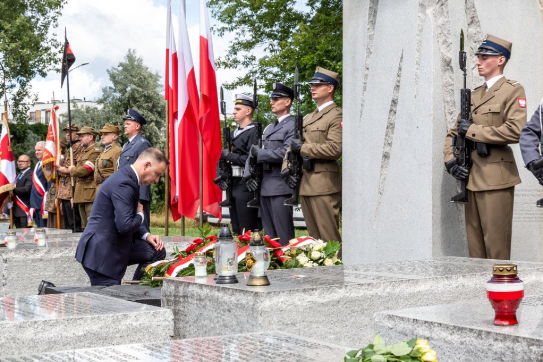 волинська різанина, волинська трагедія, дії упа в польщі, історична пам'ять, україна та польща, в чому поляки звинувачують українців, чому польща проти вступу україни в єс, поховання воїнів упа, жертви волинської різанини, жертви геноциду, депортація українців, операція вісла