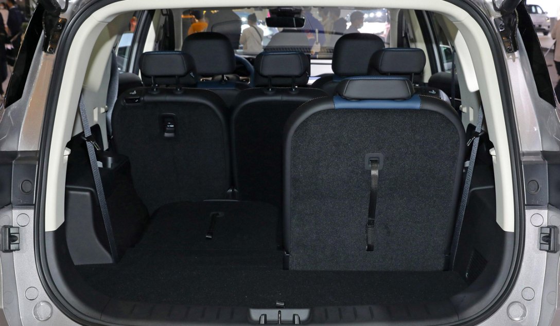 Livan RL9, новый Livan RL9, китайский электромобиль, электромобиль Livan RL9, кроссовер Livan