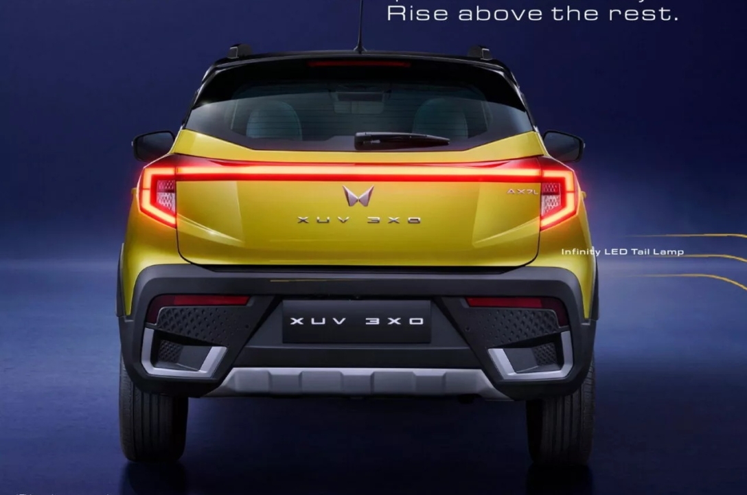 Mahindra XUV 3XO 2024, Mahindra XUV, SsangYong Tivoli, кросовер Mahindra