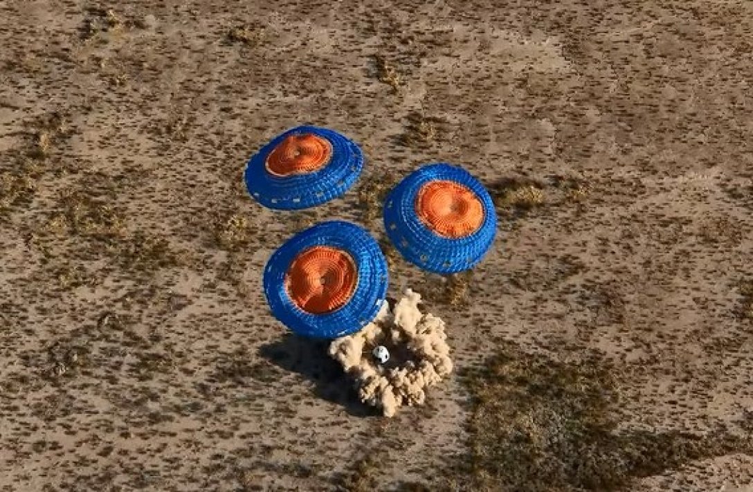 Сам політ тривав трохи понад 10 хвилин і закінчився тим, що всі 6 космічних туристів благополучно повернулися на Землю в капсулі, яку підтримують парашути