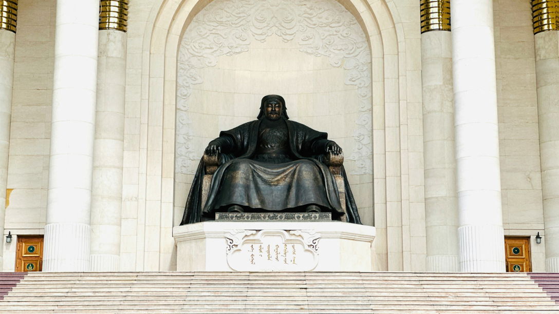 статуя Чингисхана