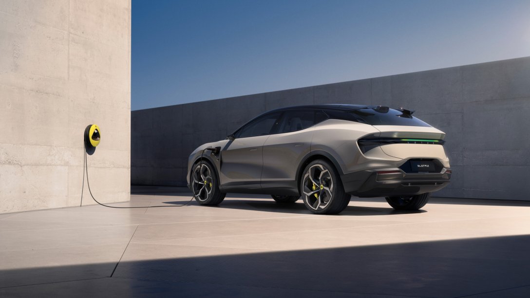 Электромобиль Lotus, Lotus Eletre R, Lotus Eletre, новый Lotus Eletre, Lotus Eletre 2023, кроссовер Lotus