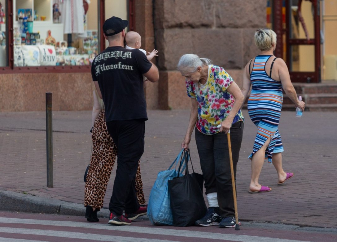 У 2025 році своєчасні виплати пенсій також залежать від чинника міжнародної допомоги та ритмічності її надходження