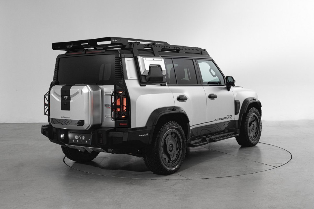 Клон Land Rover Defender от Chery презентовали в Китае