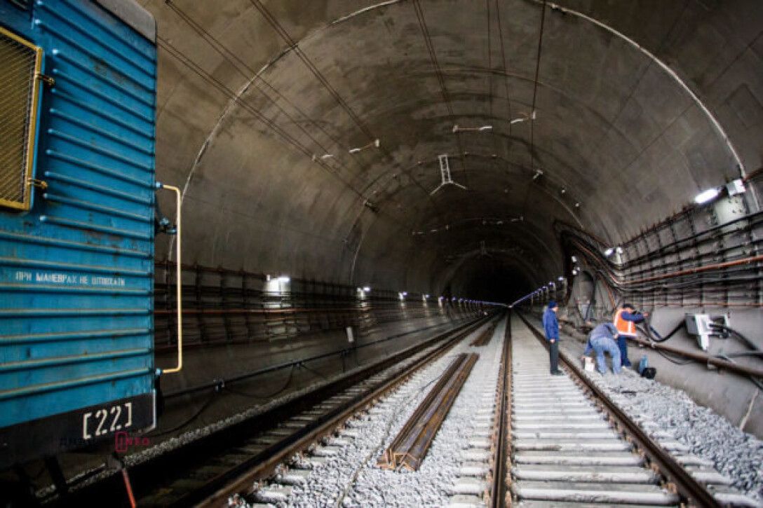 бескидский железнодорожный туннель. уничтоженный туннель. бескидский тоннель разрушен. уничтоженный туннель. бескидский железнодорожный туннель.