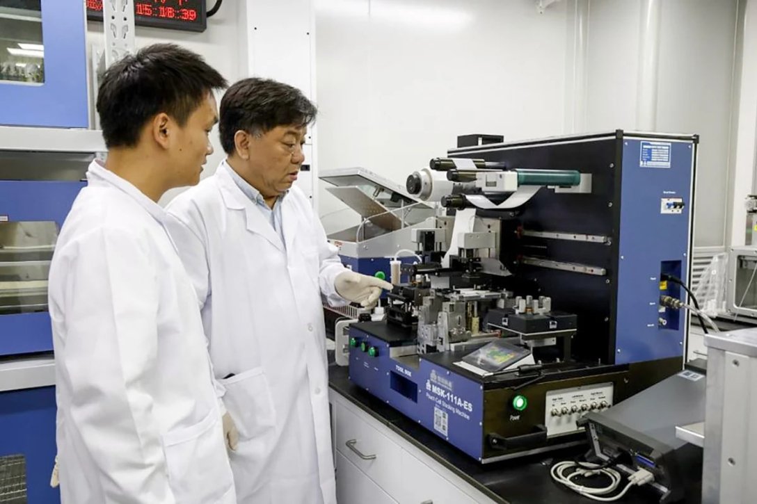 Китайські вчені Дослідницька група з Тяньцзінського університету Китаю