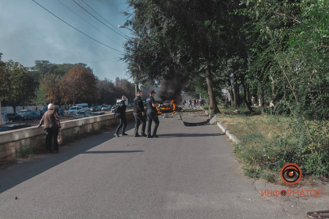 Взрыв в Днепре: погибла начальник пресс-службы областной ГСЧС и сапер  (фото, видео)