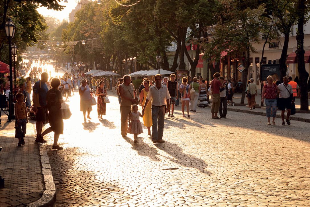 Жители одессы. Современная одесса. Одесса национальный состав 2021. Одесса население 2023. Одесса население 2022.