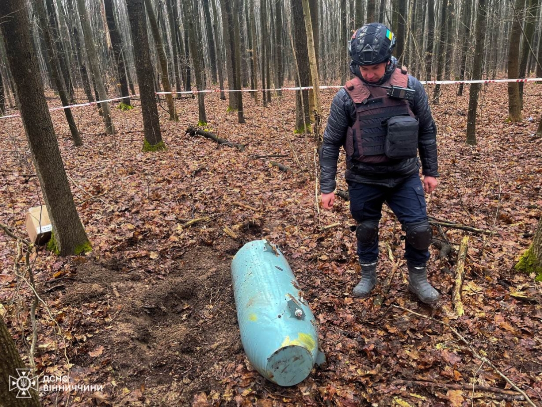 Ракета, Х-101, російський терор, обстріли міст України, ДСНС, рятувальники, Вінницька область