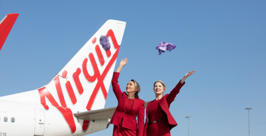 Літак, Virgin Australia, пілот літака, літак повернувся в аеропорт, голий пасажир, член екіпажу, рейс, скасували рейс, стюардеса