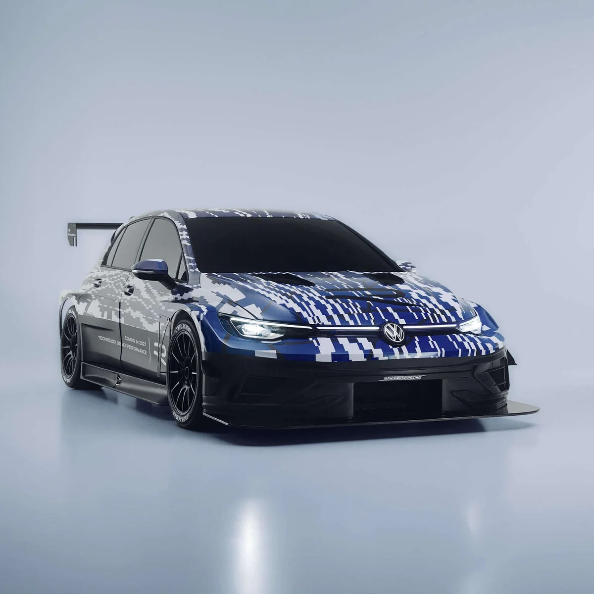 Новий Volkswagen Golf R 24H на 340 сил розсекретили на офіційних фото