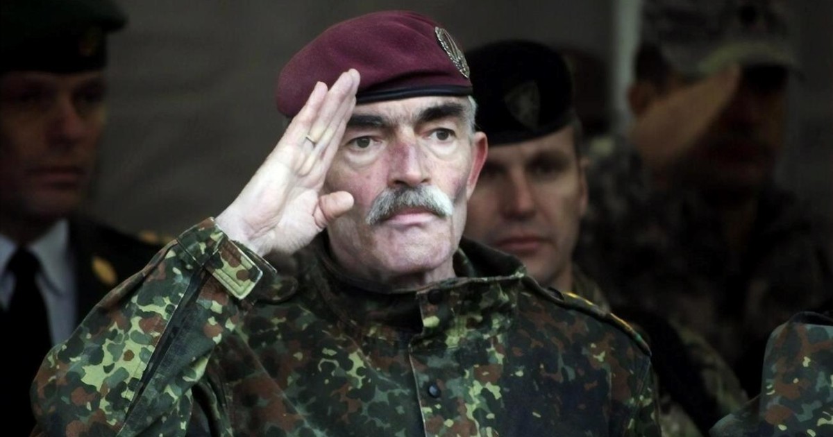 the former NATO general announced a truce between Ukraine and Russia at the end of the year