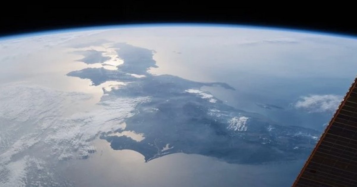 Гігантська хвиля відбилася від ядра Землі і зсунула Японію