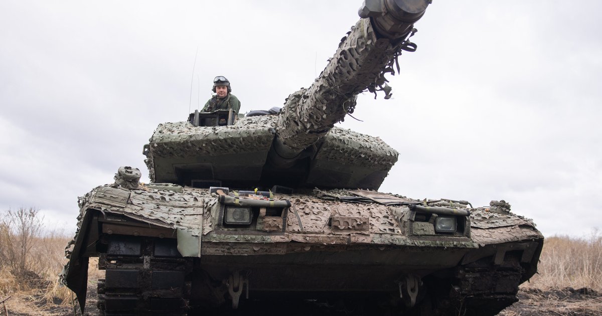 ЗС РФ намагалися вкрасти на фронті шведський танк Strv 122 — фото й відео