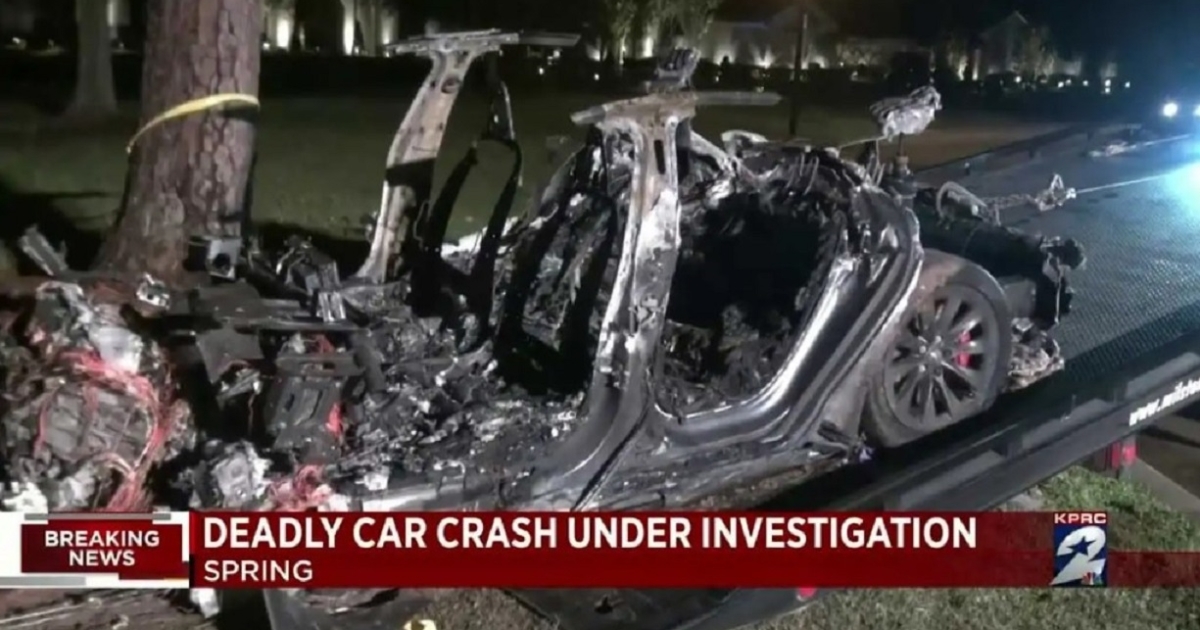 In the US, they told new details of the accident with the Tesla Model S and two dead