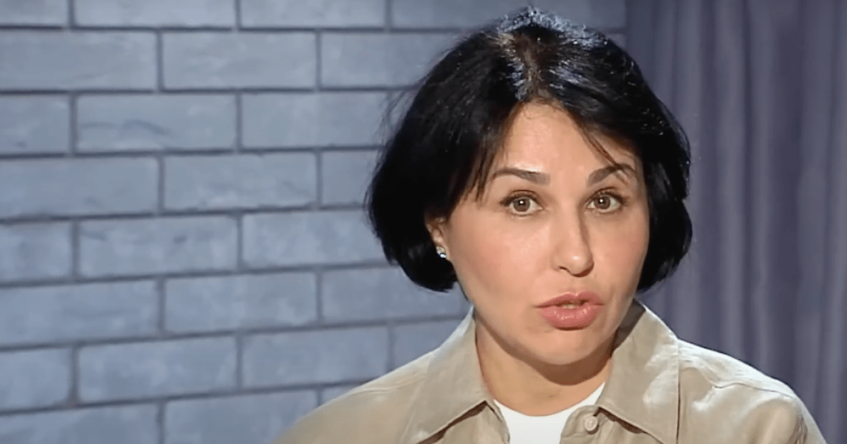 Үлкен кеуделі мастурбацияны онлайн көріңіз