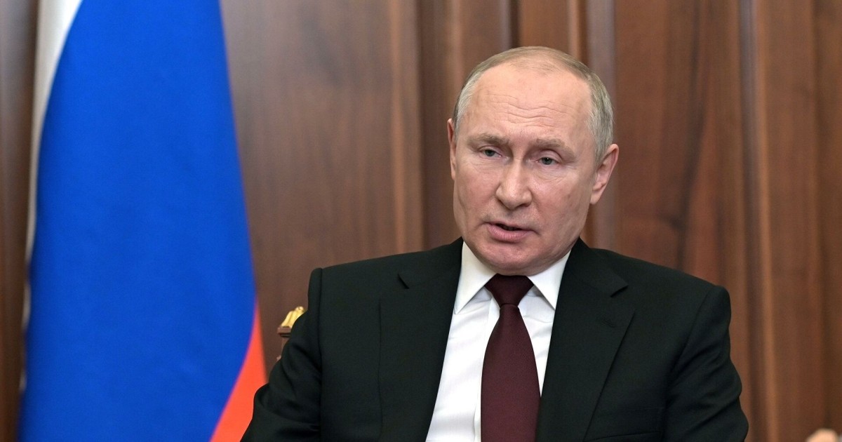 Putin rejoices in sanctions against Russian oligarchs,