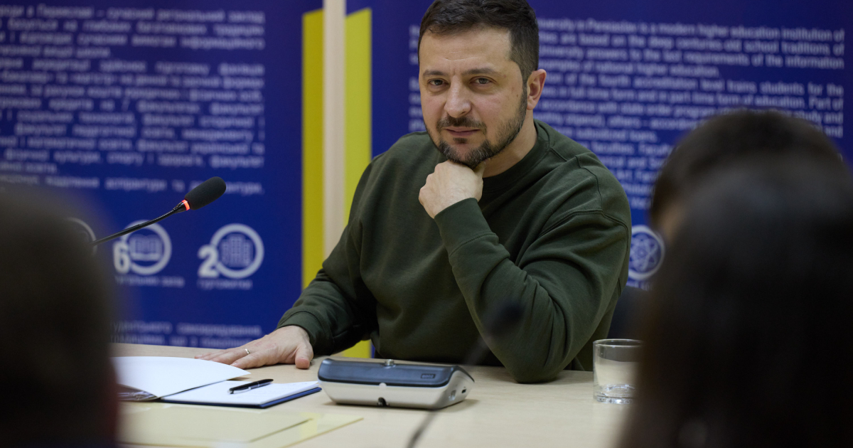 “Return UAH 30,000 to the military”: Zelensky reacted to the petition