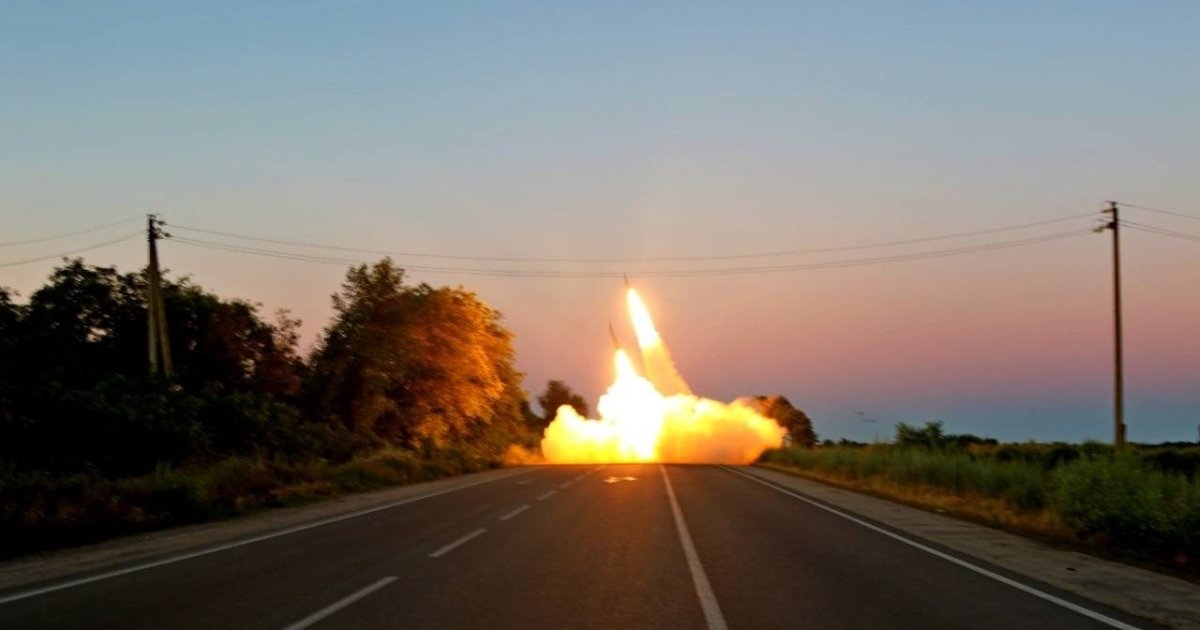 Удар ВСУ по эшелону с боеприпасами прервал поставки из Крыма, - британская разведка