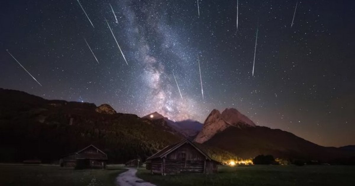 Perseid Meteor Shower Peaks this Weekend: How to Watch and What to Know | Space.com