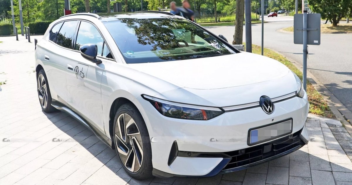 Volkswagen ID.7 Electric Car: Spacious Station Wagon with 204 and 286 hp Versions