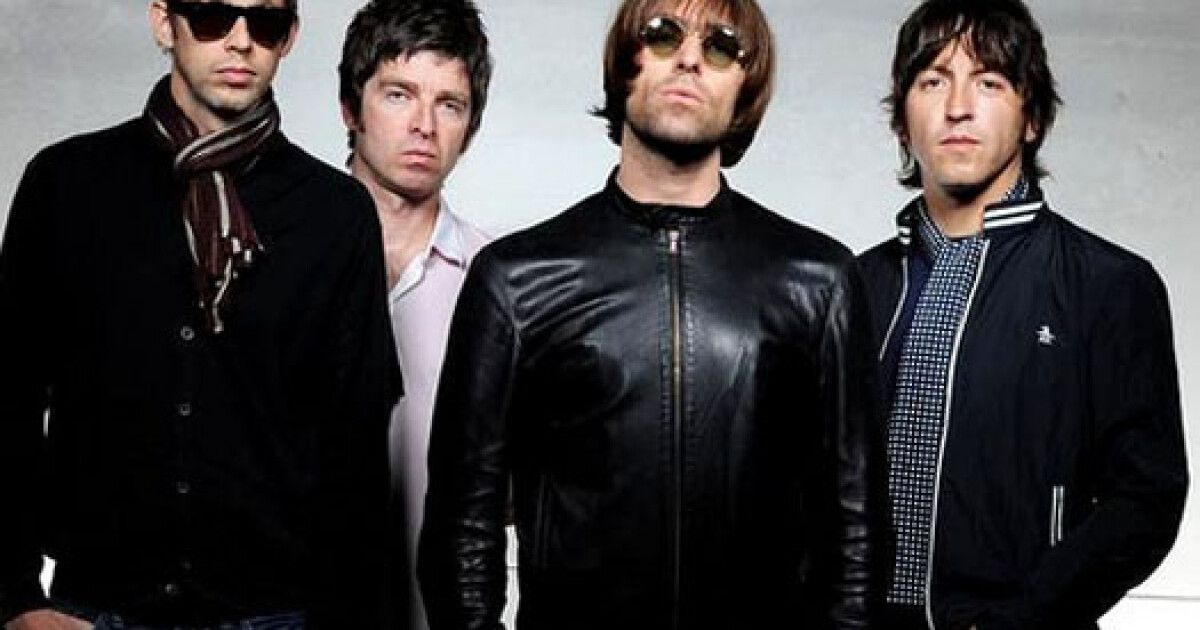 Два брата, мировая слава и много ссор: Удивительная история британской рок-группы Oasis
