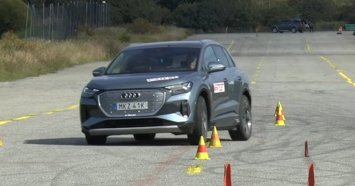 Audi Q4 e-tron Electric Crossover Performs Exceptionally in Moose Test: Watch the Impressive Video