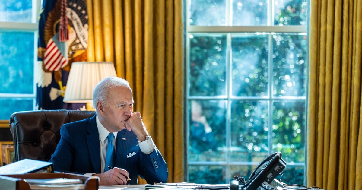 Congress demands that President Biden present a strategy for action in Ukraine. Democrats and Republicans use the war issue for their own political aims