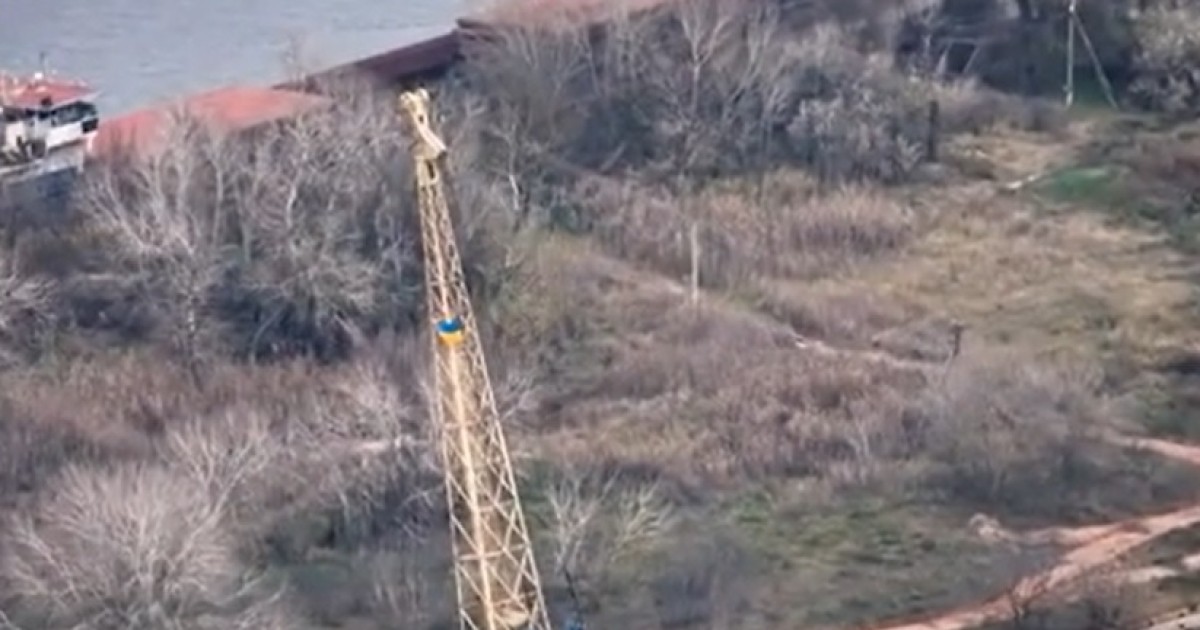 The AFU raised the flag of Ukraine on the left bank of the Dnieper in the Kherson region (video)