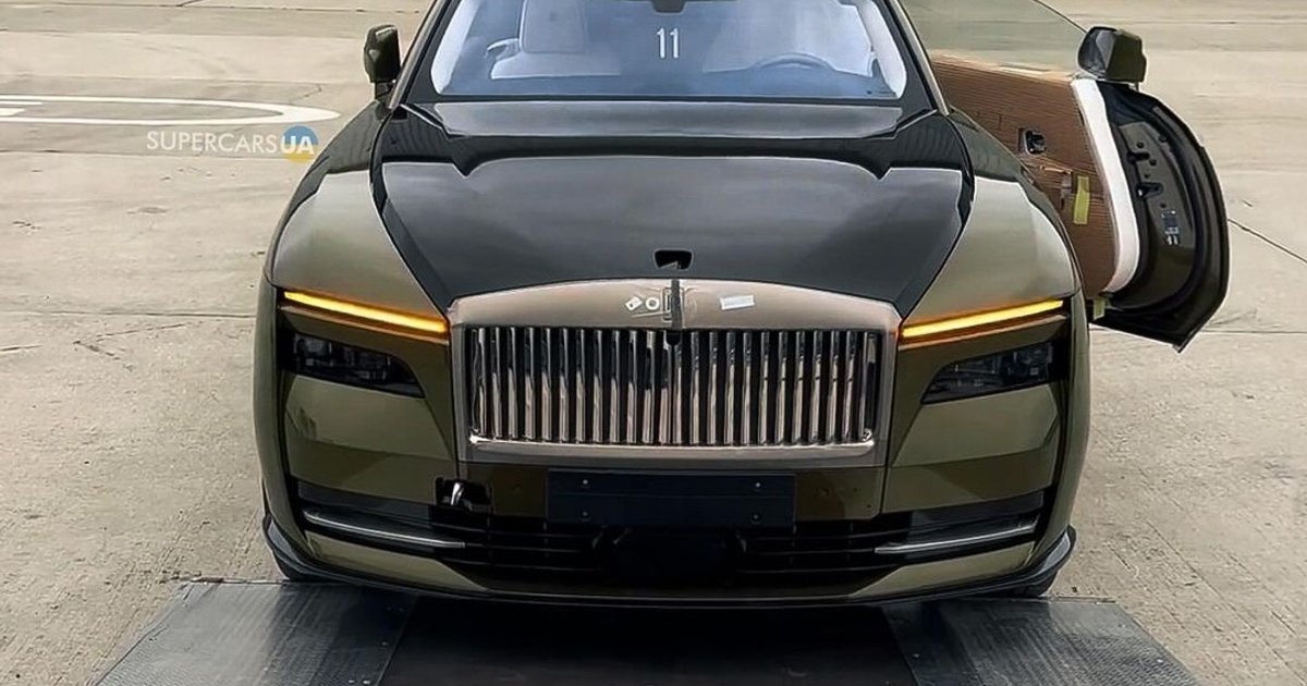 Электромобиль Rolls-Royce Spectre появился в Украине
