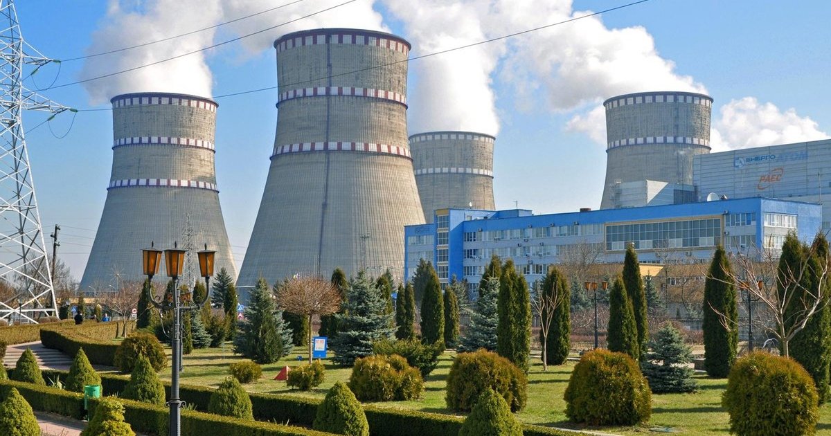 09:54 24.11.2022 Энергосистема Украины с 4 утра четверга вновь работает как единая после вызванного российскими обстрелами блэкаута в среду