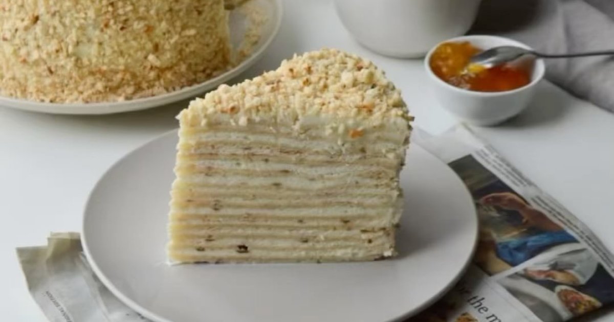Торт из сметанных коржей со сгущенкой | Рецепт | Идеи для блюд, Торт, Вкусные торты