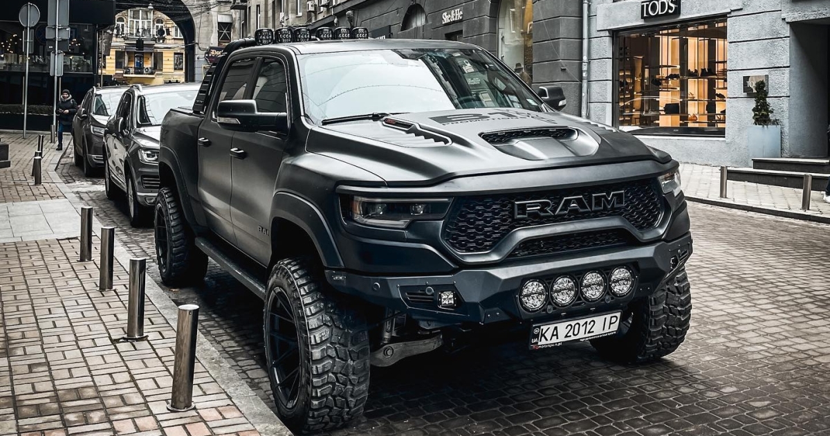 The most powerful pickup truck in the world appeared in Ukraine (photo)