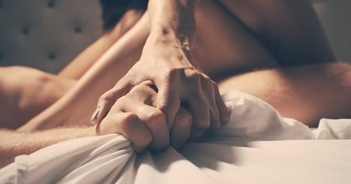 Пара ищет пару. Украинский сайт сексуальных знакомств