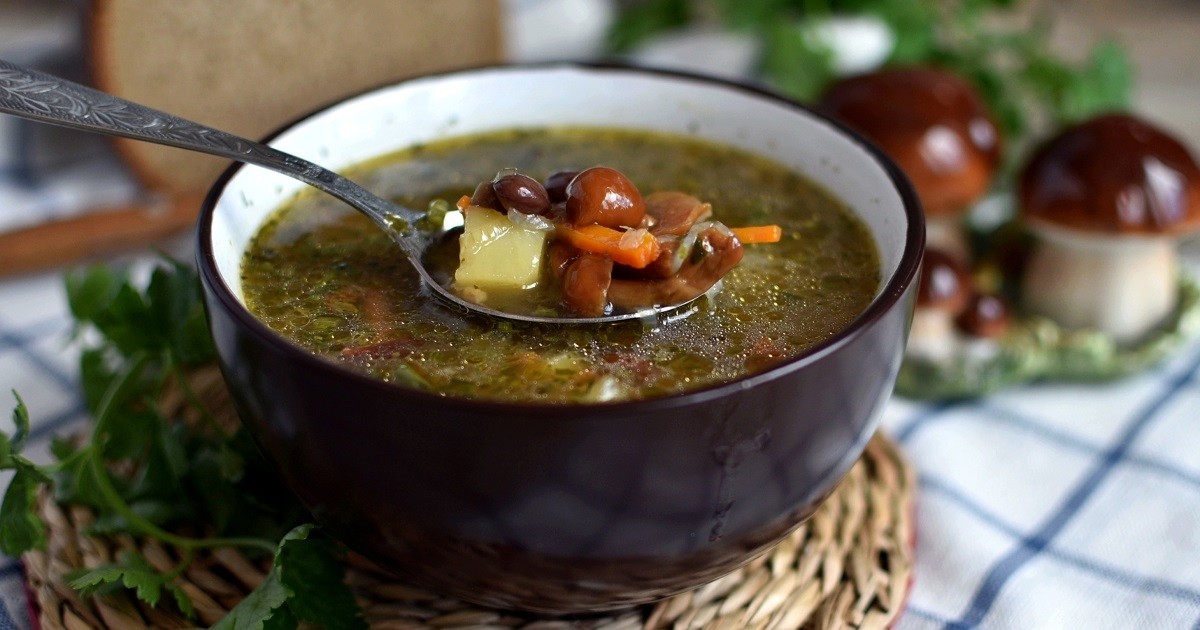 Суп с капустой, кукурузой и картофелем