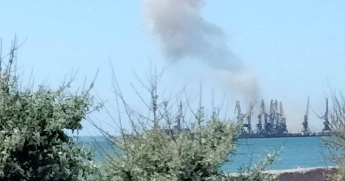 Two explosions rocked the port of Russian-occupied Berdyansk (photo, video)