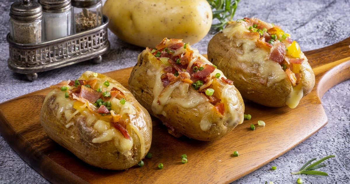 Печеная картошка с начинкой
