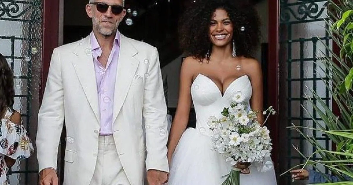 Интернетте қысқа шашты қыздармен порно