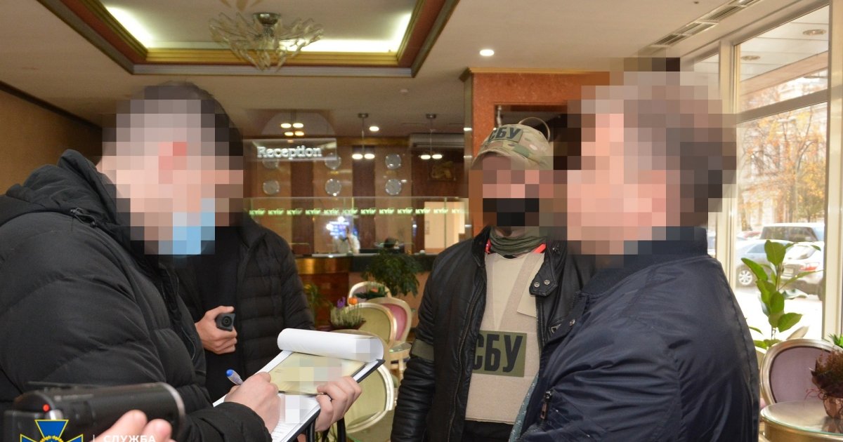 SBU detained a top official while trying to bribe “servants of the people” for $ 100 thousand (photo)