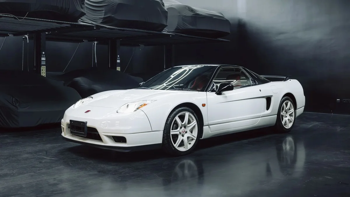 Суперкар Honda NSX-R 2003 года продают за миллион долларов — фото