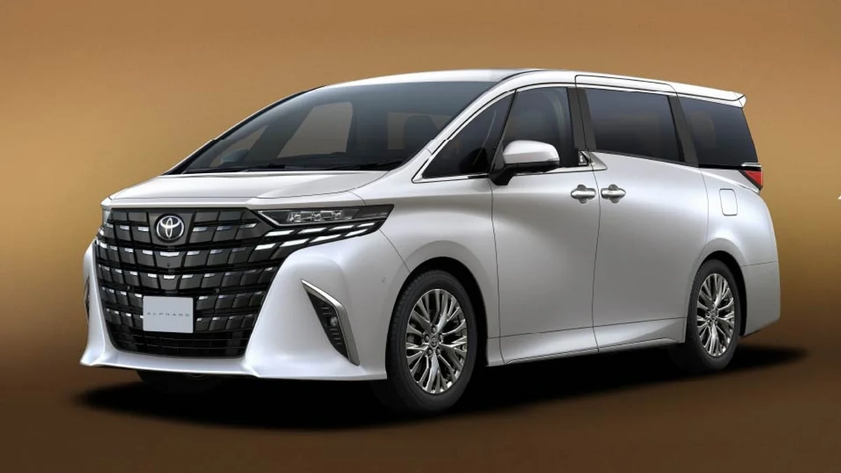 トヨタ ALPHARD Toyota Alphard получила 300-сильную гибридную версию
