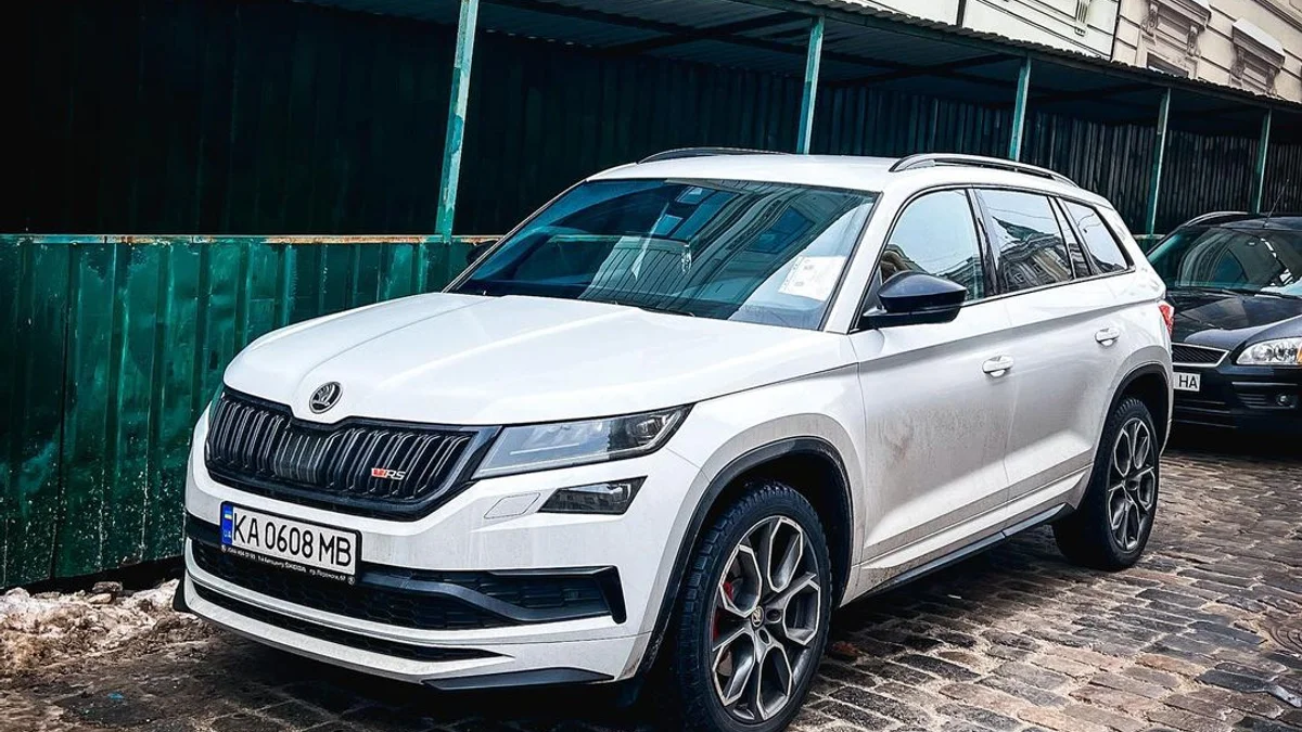 Skoda Kodiaq RS заметили в Киеве: подробности спортивного кроссовера
